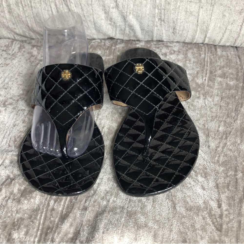 Black Quilted Patent Thong Sandals